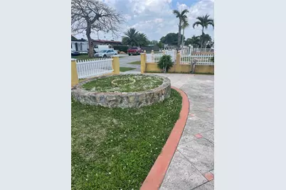 4115 SW 108th Ave #B, Miami, FL 33165 - Photo 3