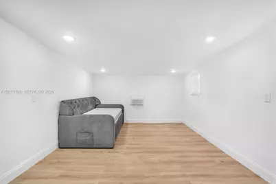470 NE 113th St #1, Miami, FL 33161 - Photo 37