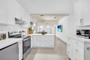 470 NE 113th St, Miami, FL 33161 - Photo 15
