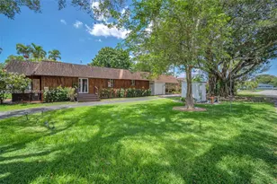 470 NE 113th St, Miami, FL 33161 - Photo 1