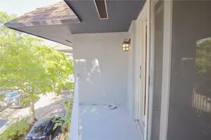 3239 W Trade Ave, Miami, FL 33133 - Photo 17