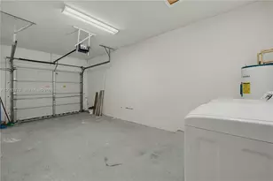 3393 NE 11th Dr, Homestead, FL 33033 - Photo 5