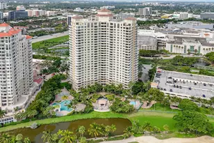 19501 W Country Club Dr, Aventura, FL 33180 - Photo 39