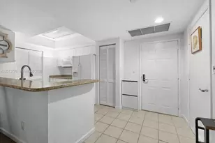 19501 W Country Club Dr, Aventura, FL 33180 - Photo 13