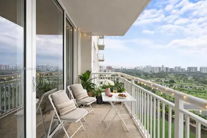 19501 W Country Club Dr #2415, Aventura, FL 33180 - Photo 3