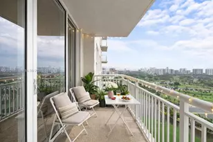 19501 W Country Club Dr, Aventura, FL 33180 - Photo 3