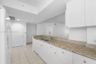 19501 W Country Club Dr, Aventura, FL 33180 - Photo 11