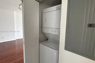 325 S Biscayne Blvd, Miami, FL 33131 - Photo 21