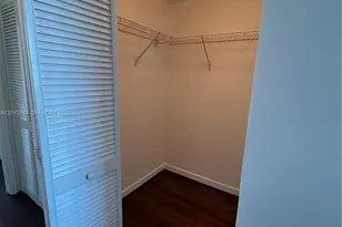 325 S Biscayne Blvd, Miami, FL 33131 - Photo 23