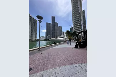 325 S Biscayne Blvd #2215, Miami, FL 33131 - Photo 29