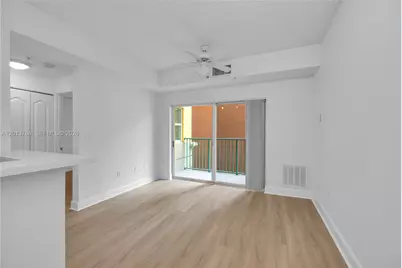 6001 SW 70th St #208, South Miami, FL 33143 - Photo 3