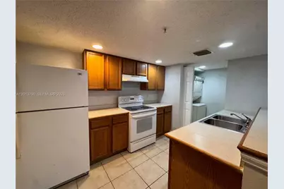 9909 Westwood Dr #16-1, Tamarac, FL 33321 - Photo 7
