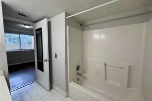9909 Westwood Dr, Tamarac, FL 33321 - Photo 15
