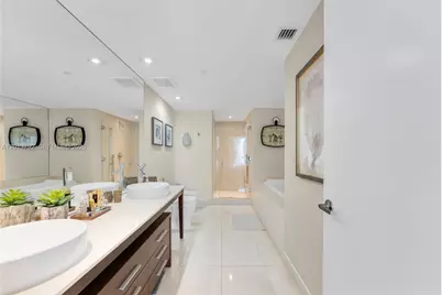 475 Brickell Ave #3515, Miami, FL 33131 - Photo 13