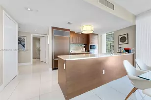 475 Brickell Ave, Miami, FL 33131 - Photo 9