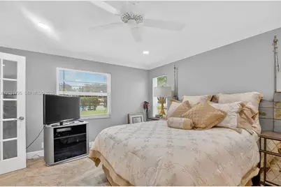 8749 Belle Aire Dr, Boca Raton, FL 33433 - Photo 17