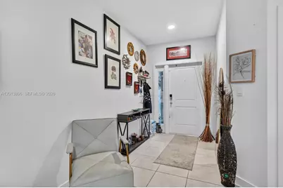 310 NE 1st Dr, Florida City, FL 33034 - Photo 5