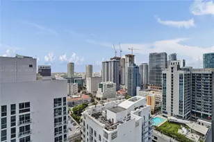 253 NE 2nd St, Miami, FL 33132 - Photo 17