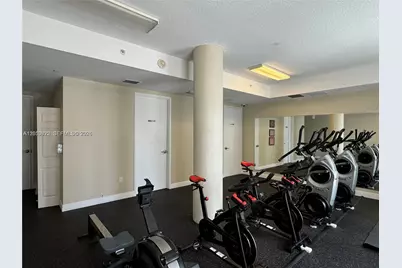 115 SW 11th St #707, Miami, FL 33130 - Photo 13