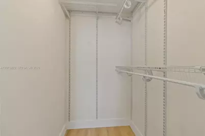 115 SW 11th St #707, Miami, FL 33130 - Photo 11