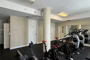 115 SW 11th St, Miami, FL 33130 - Photo 13