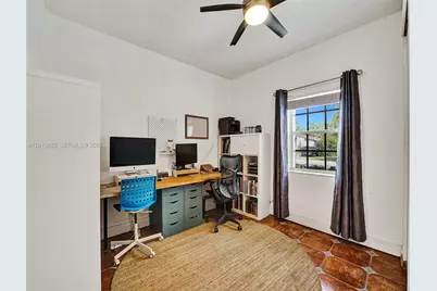 918 NE 4th Court, Hallandale Beach, FL 33009 - Photo 33