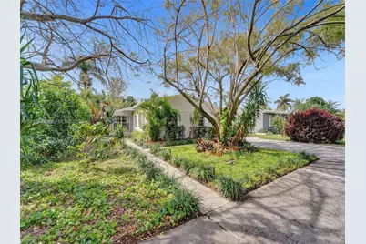 918 NE 4th Court, Hallandale Beach, FL 33009 - Photo 39