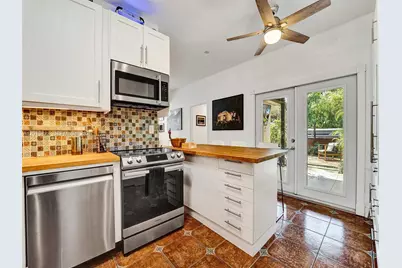 918 NE 4th Court, Hallandale Beach, FL 33009 - Photo 9