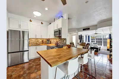 918 NE 4th Court, Hallandale Beach, FL 33009 - Photo 25
