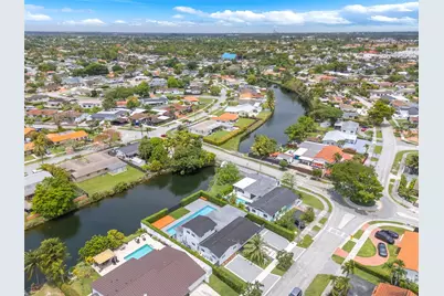 3112 Village Green Dr, Miami, FL 33175 - Photo 45