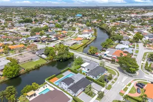 3112 Village Green Dr, Miami, FL 33175 - Photo 45