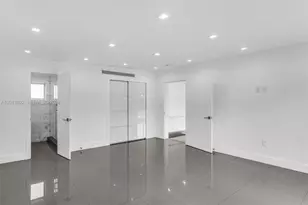 3112 Village Green Dr, Miami, FL 33175 - Photo 13
