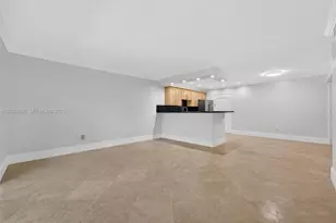 7477 SW 82nd St, Miami, FL 33143 - Photo 9