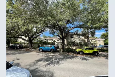 125 Edgewater Dr #11, Coral Gables, FL 33133 - Photo 21