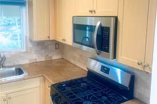 125 Edgewater Dr, Coral Gables, FL 33133 - Photo 9