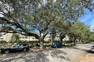 125 Edgewater Dr, Coral Gables, FL 33133 - Photo 23