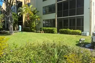 20381 NE 30th Ave, Aventura, FL 33180 - Photo 3