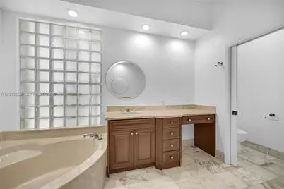 2468 Bay Isle Court, Weston, FL 33327 - Photo 49