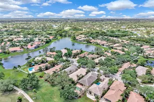 2468 Bay Isle Ct, Weston, FL 33327 - Photo 5