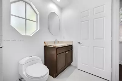 2468 Bay Isle Court, Weston, FL 33327 - Photo 29