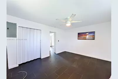 391 NE 42nd Ct #North, Oakland Park, FL 33334 - Photo 13