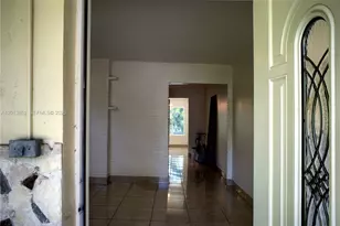 301 SW 5th St, Hallandale Beach, FL 33009 - Photo 5