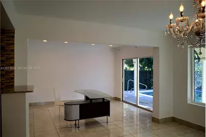 301 SW 5th St, Hallandale Beach, FL 33009 - Photo 11
