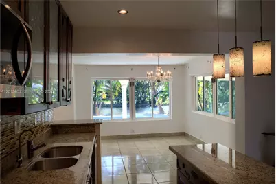 301 SW 5th St, Hallandale Beach, FL 33009 - Photo 9