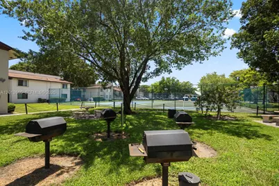 447 N Laurel #1906, Margate, FL 33063 - Photo 9