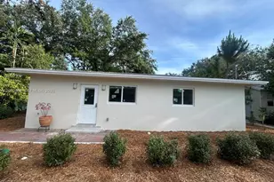 8442 SW 107th St, Miami, FL 33156 - Photo 1
