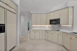 2456 Bay Isle Ct, Weston, FL 33327 - Photo 11