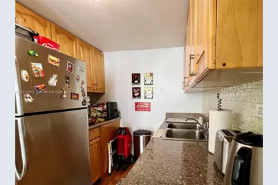 7545 E Treasure Dr #8I, North Bay Village, FL 33141 - Photo 15