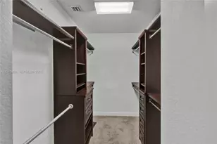 808 SW 147th Ave, Pembroke Pines, FL 33027 - Photo 17