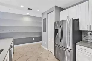 808 SW 147th Ave, Pembroke Pines, FL 33027 - Photo 9